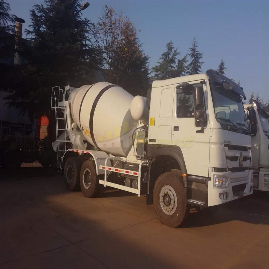 Sinotruk Howo 9m3 Concrete Mixer Truck Price