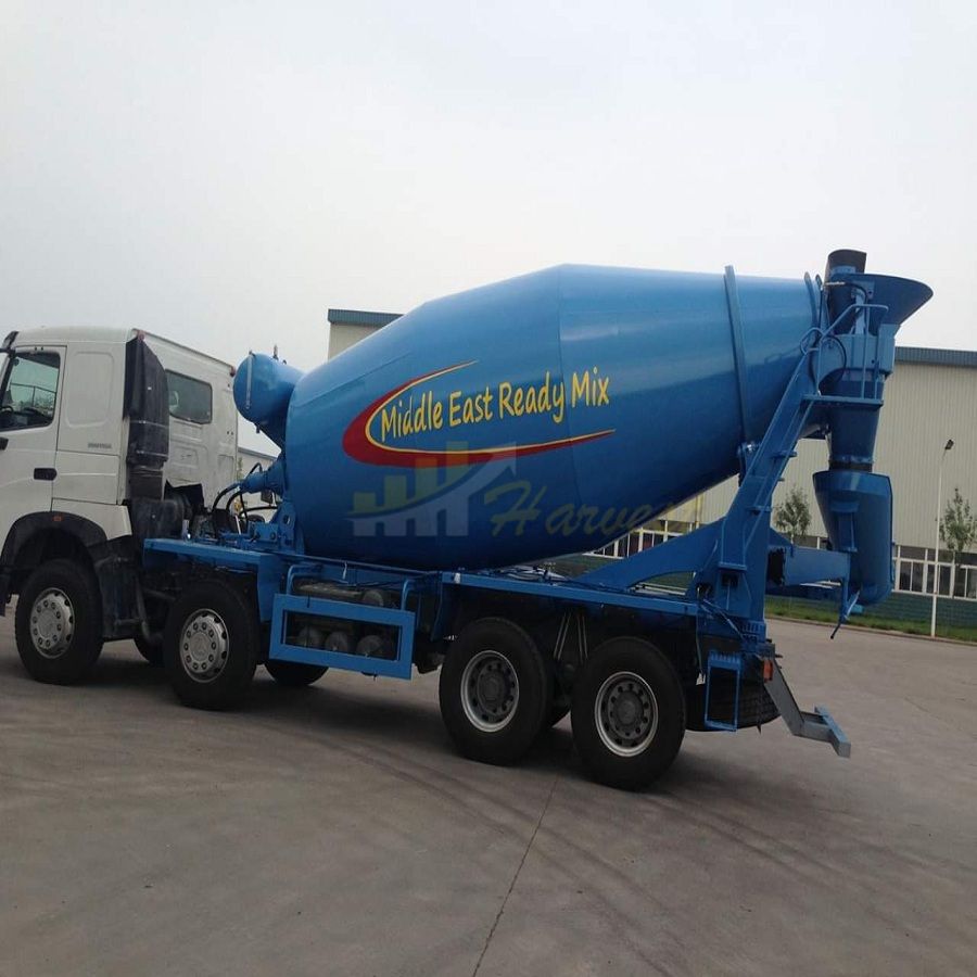 Sinotruk HOWO 8X4 12 Wheeler 12m3 Concrete Mixer Truck