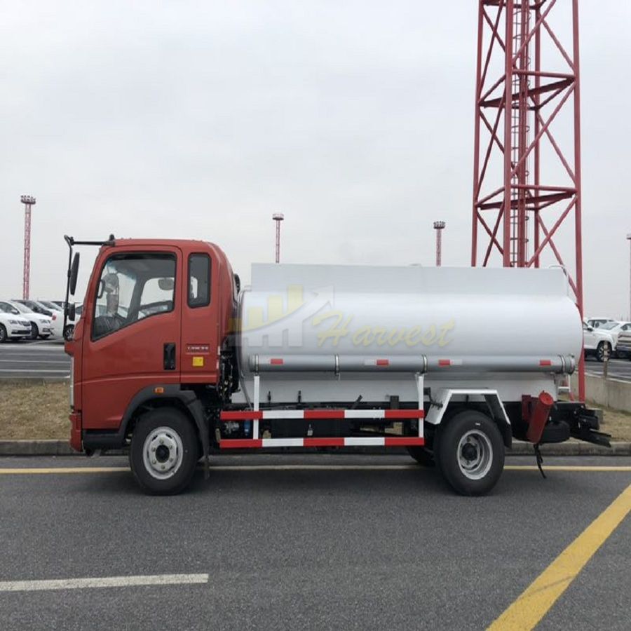 HOWO 10,000 liters Fuel Tank Truck