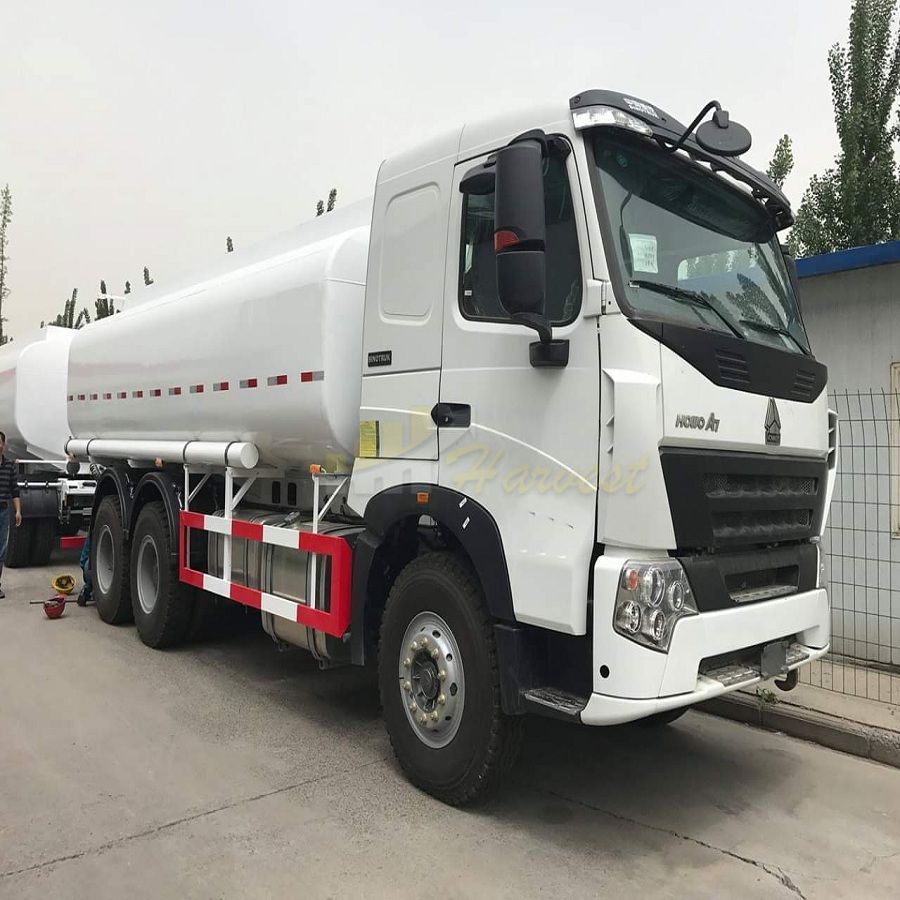 Sinotruk 6x4 A7 21,000 Liters Fuel Tank Truck