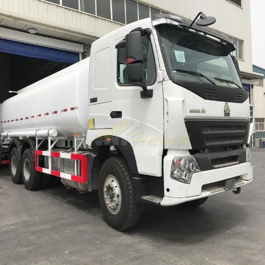 Sinotruk 6x4 A7 21,000 Liters Fuel Tank Truck