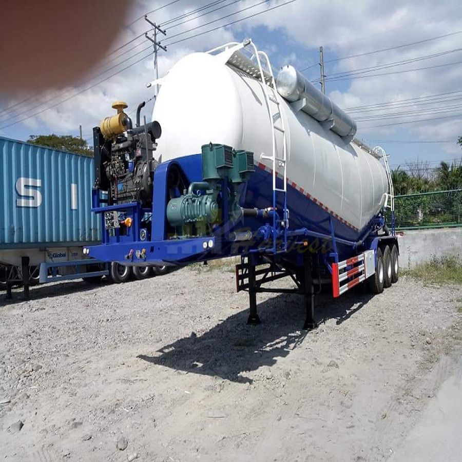 China Manufacture 3 Axles Cement Silo Bulker Tanker