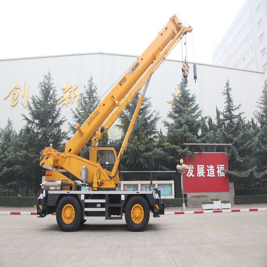 China Rough Terrain Crane