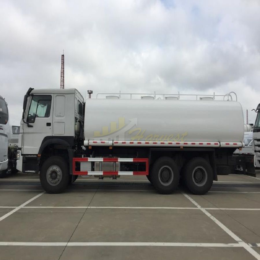 HOWO 18000 Liters Water Transportation Truck Water Tanker