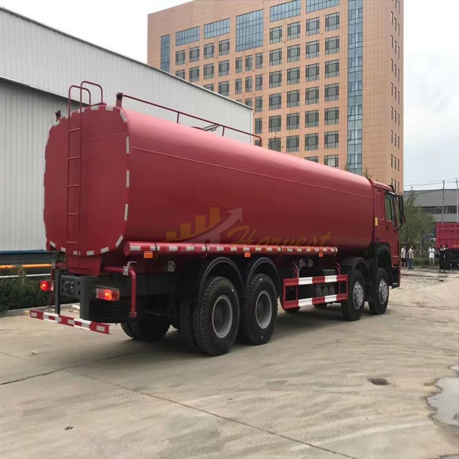 8X4 30m3 Sinotruk HOWO Tank Truck for Fuel Transportation