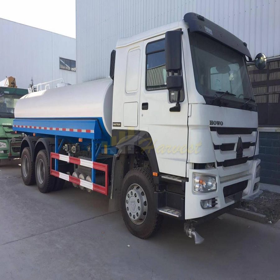 China HOWO 6X4 20cbm Water Bowser for Road Spinkler