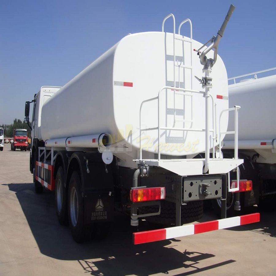 Sinotruk Howo 20000liters 20tons 6X4 Water Bowser for Spraying Water