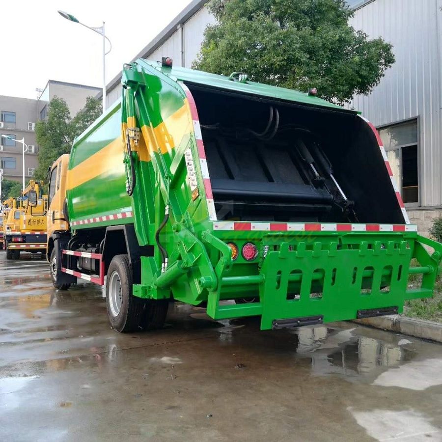 Sinotruk HOWO Special Truck 6 Wheel 8cbm Compactor Garbage Truck