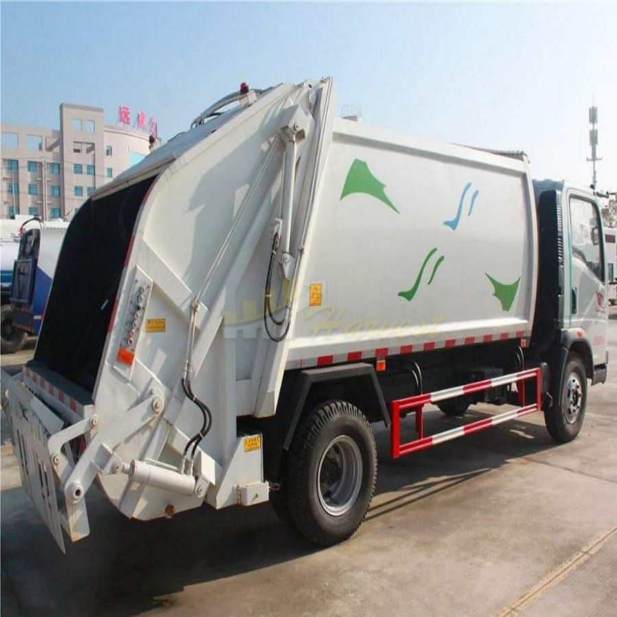 HOWO 3-5ton Small Capacity of Compactor Garbage Truck