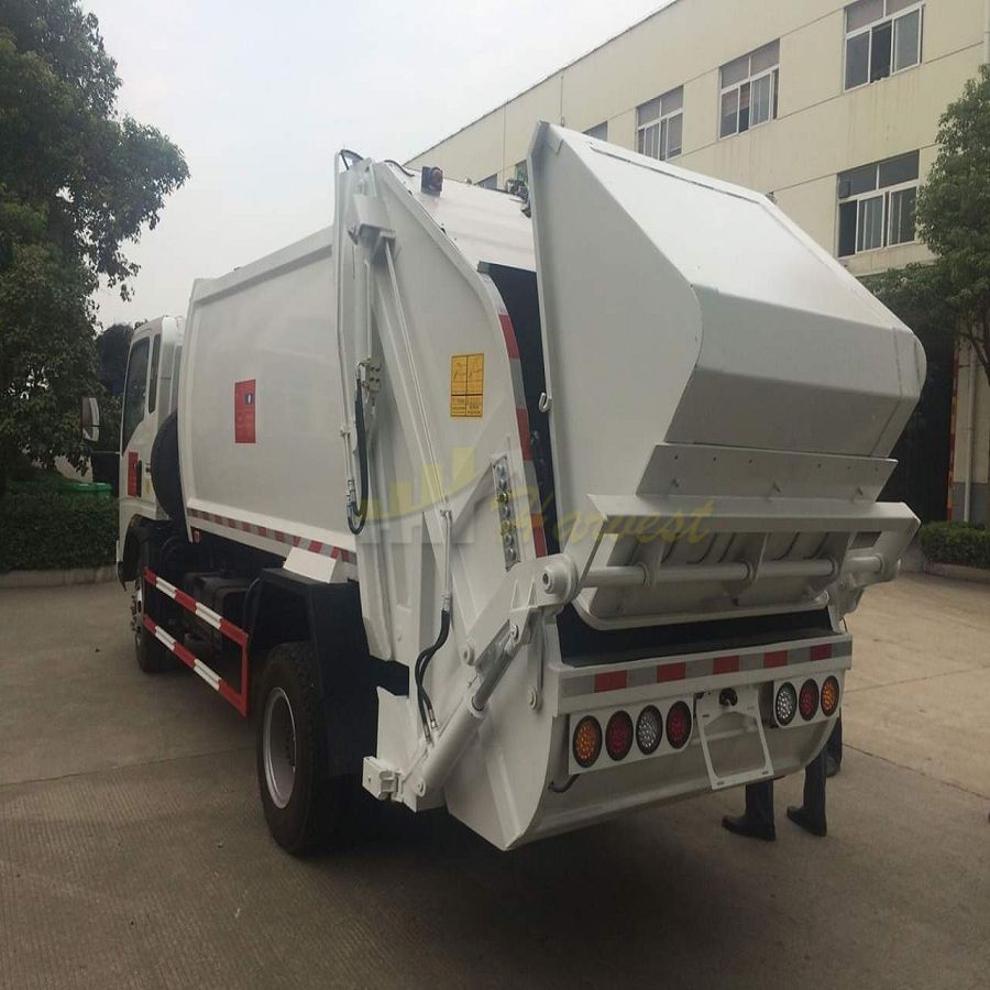 Sinotruk HOWO 6 Wheelers 5m3-8m3 Compactor Garbage Truck for Sale