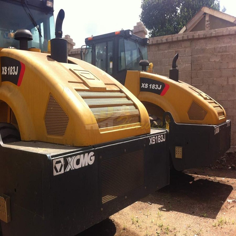 18 ton XS183J Single Drum Vibratory Road Roller in Somalia