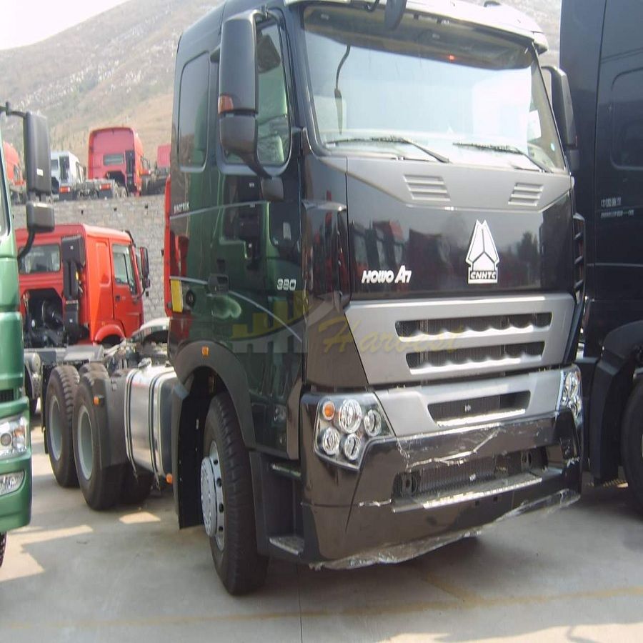 Sinotruk A7 10 Wheelers 380hp Tractor Head Euro4 Emission