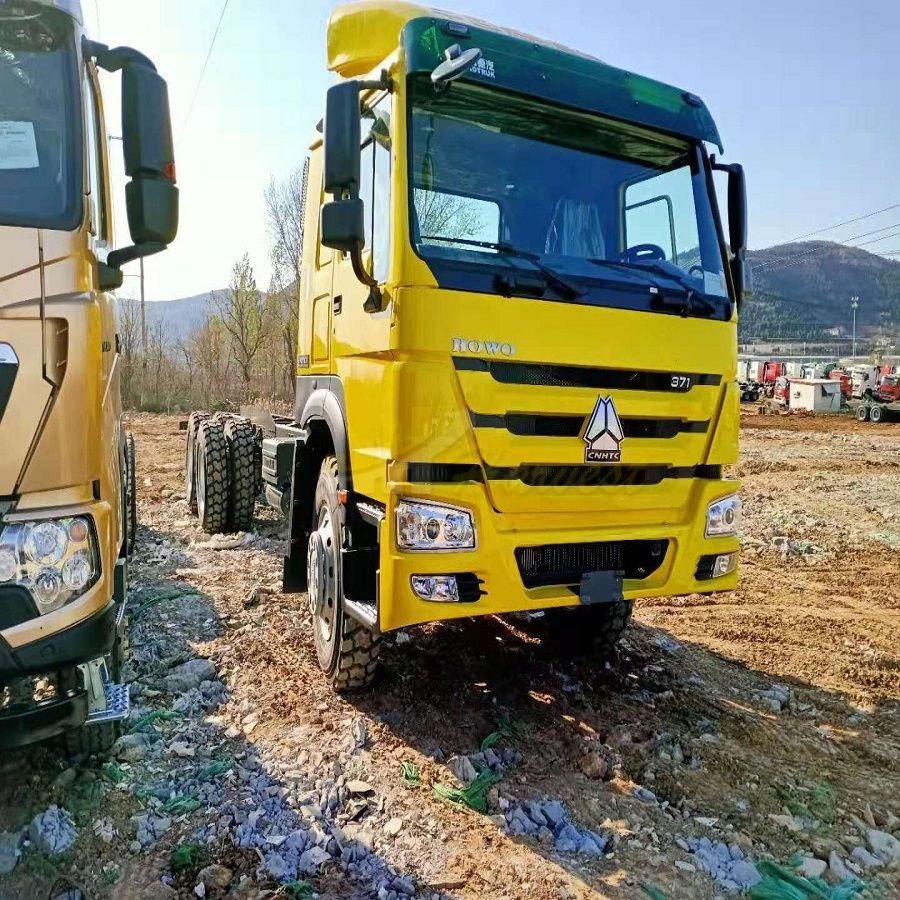 Sinotruk Howo 6x4 371hp Cargo Chassis in Somalia