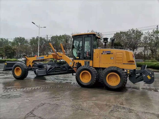 XCMG Motor Grader GR180 with Ripper Blade for Somalia, Congo