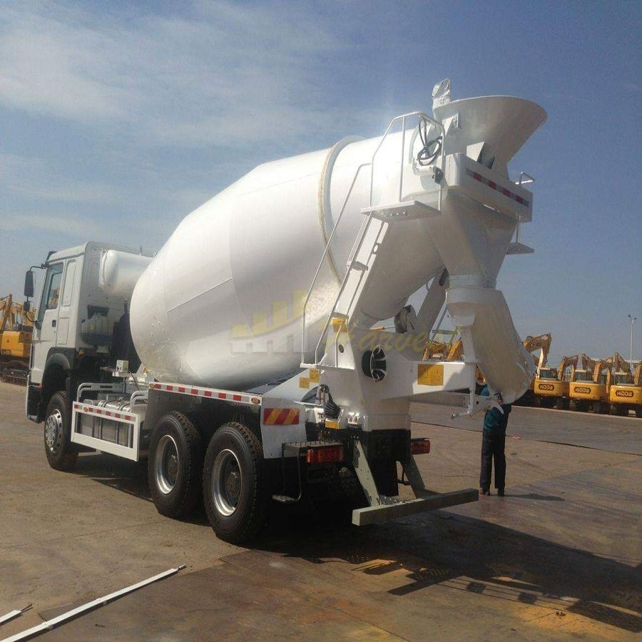 Sinotruk A7 10m3 6x4 Concrete Mixer Truck