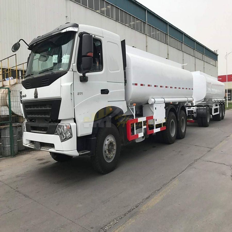 Sinotruk 6x4 A7 21,000 Liters Fuel Tank Truck