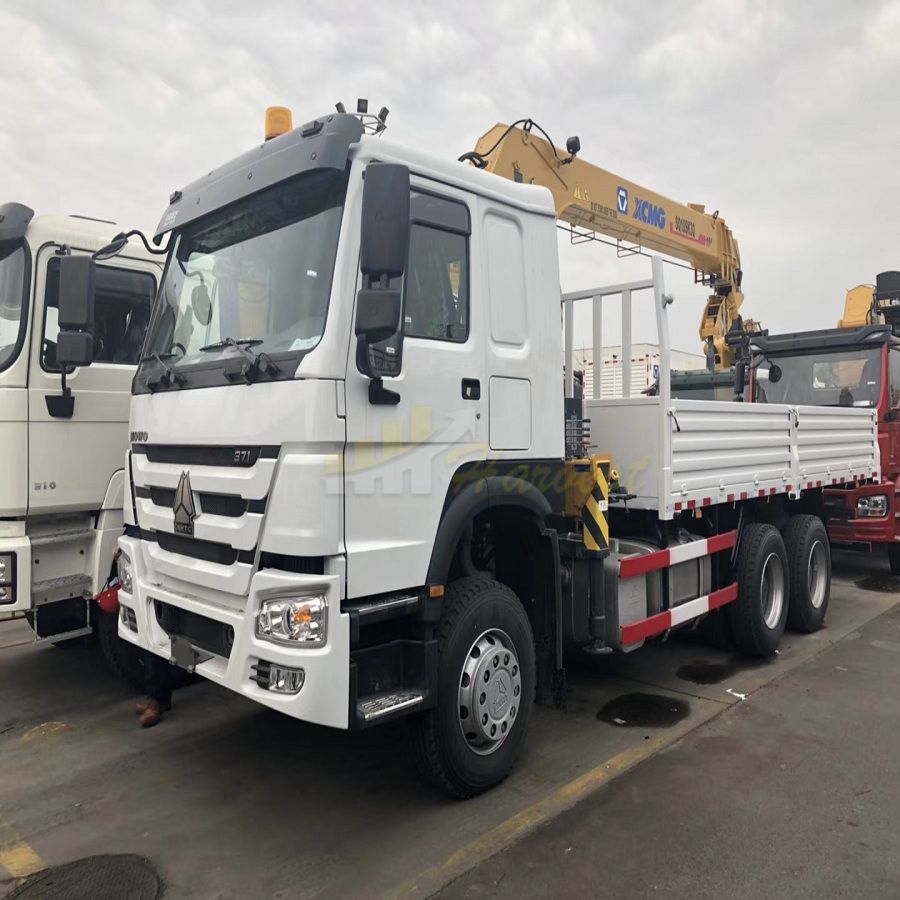 High Quality HOWO 371hp Truck with XCMG 10T Telescopic Crane