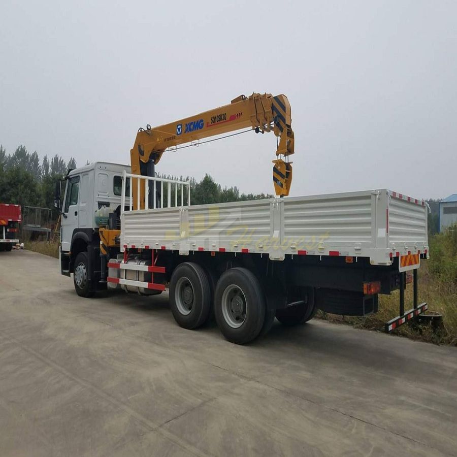 XCMG 10 Ton Truck Mounted Crane with Telescoping Boom