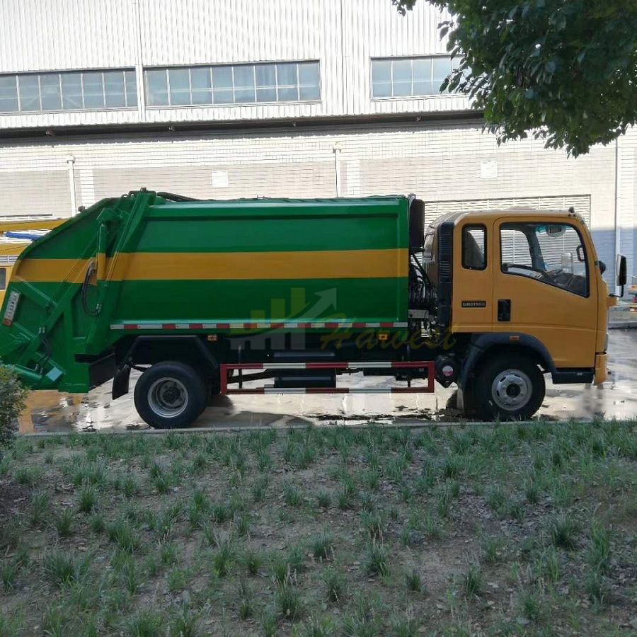 Sinotruk HOWO Special Truck 6 Wheel 8cbm Compactor Garbage Truck