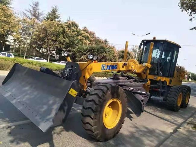 XCMG Motor Grader GR180 with Ripper Blade for Somalia, Congo
